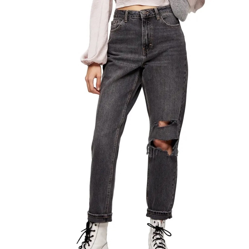 Seoul Ripped Crop Mom Jeans